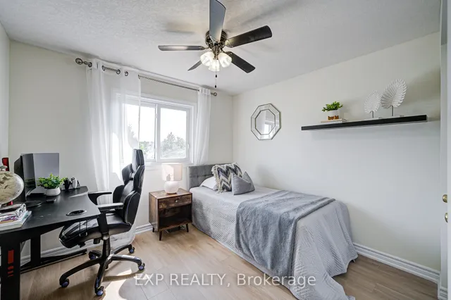 Additional image 22 of 3 Cotton Grass St