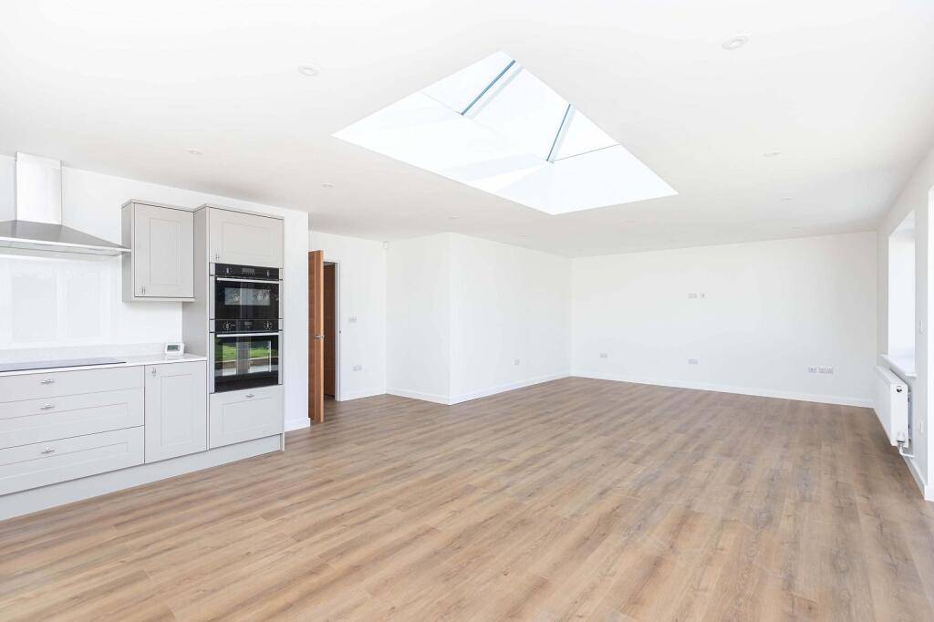 Additional image 6 of Seafield Road, Barton On Sea, New Milton, Hampshire. BH25 7JS