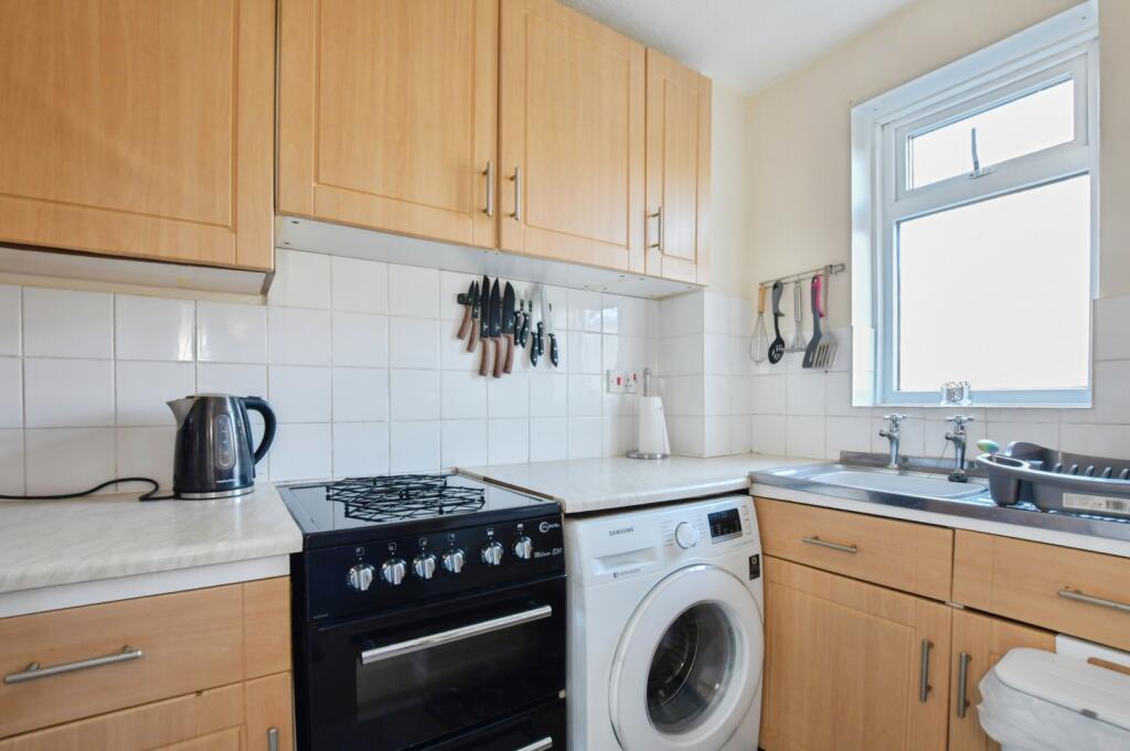 Additional image 4 of Viscount Walk, Bournemouth, Dorset