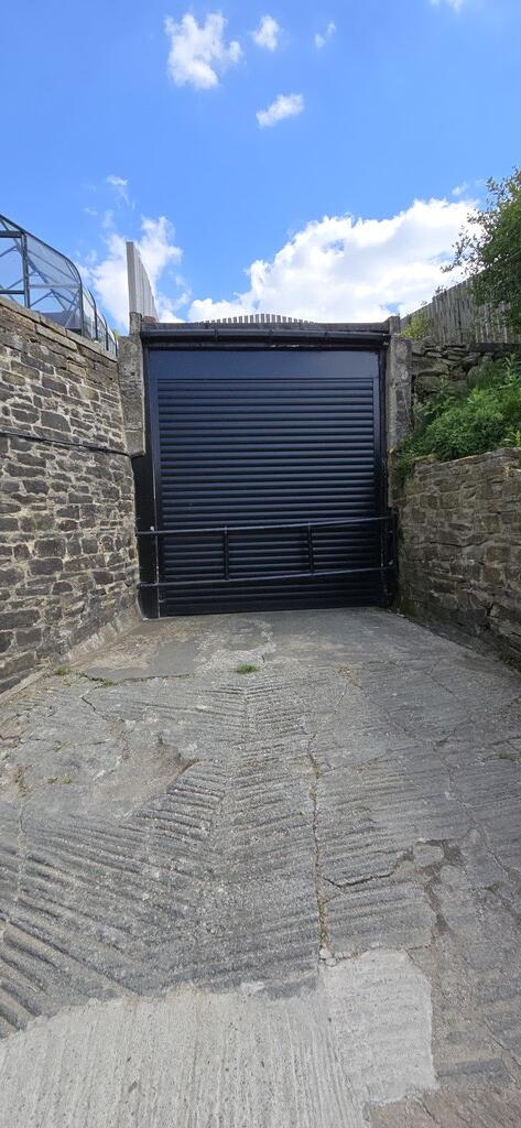 Additional image 24 of Hermit Hole, Halifax Road