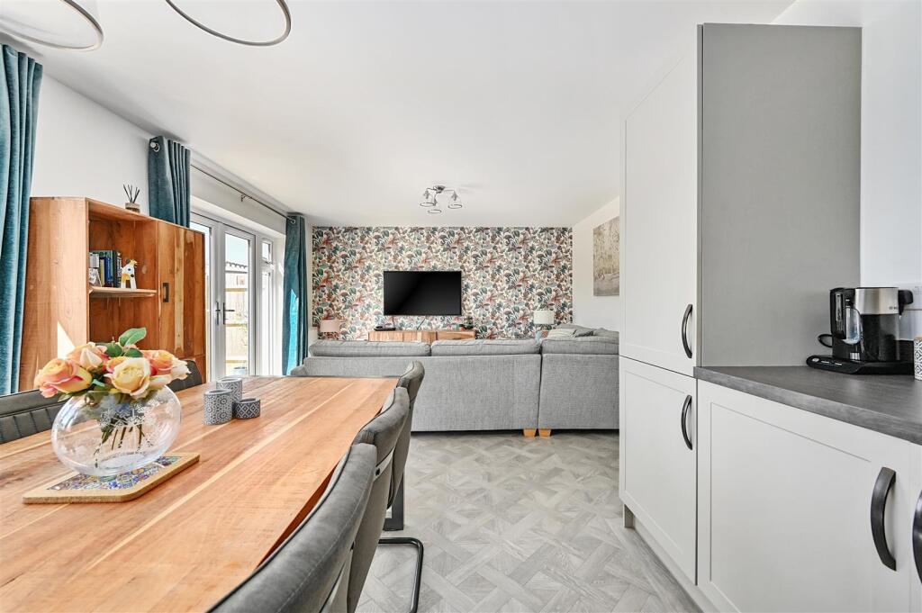 Additional image 7 of 21 Pendine Gardens, Lower Willingdon, Eastbourne