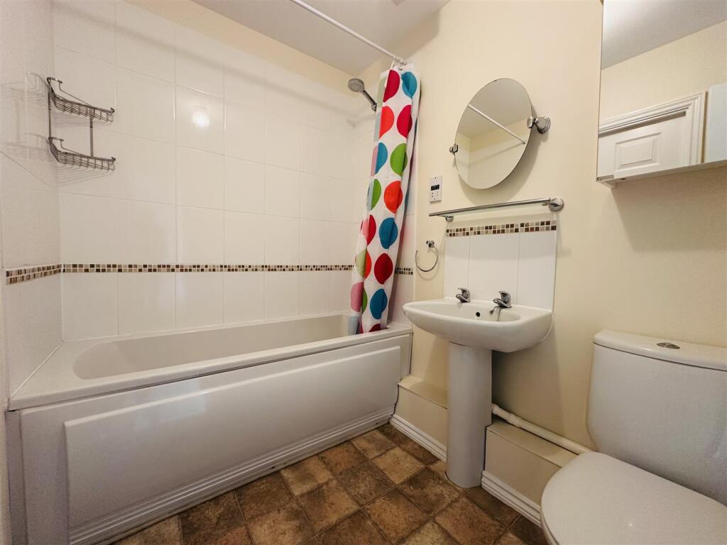 Additional image 3 of Peel Close, Verwood