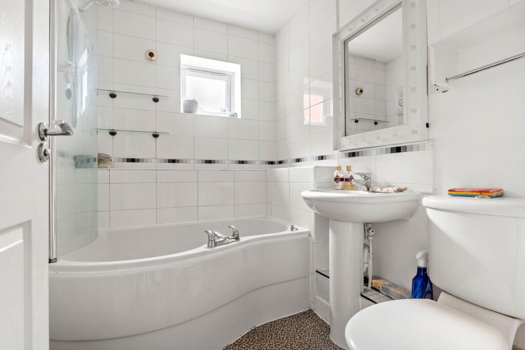 Additional image 9 of Wharrad Close, Bidford-on-Avon, Alcester, B50