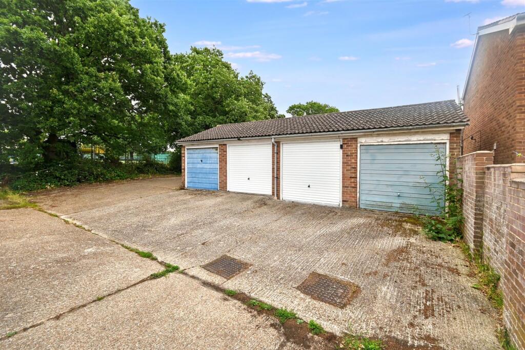 Additional image 20 of Milfoil Drive, Eastbourne