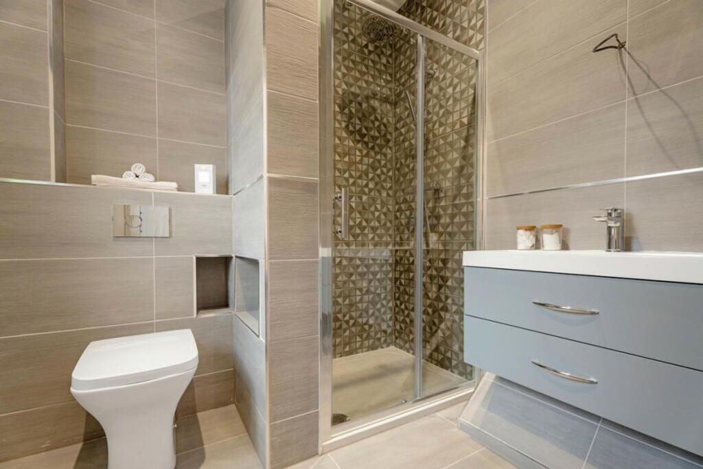 Additional image 12 of Hanbury Road, Stoke Prior