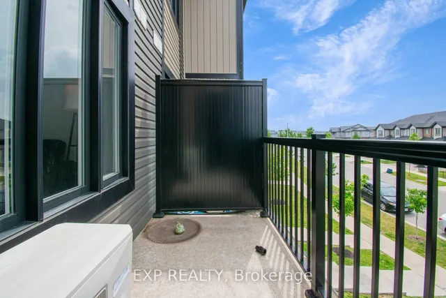 Additional image 2 of 150 ROCHEFORT St Unit E