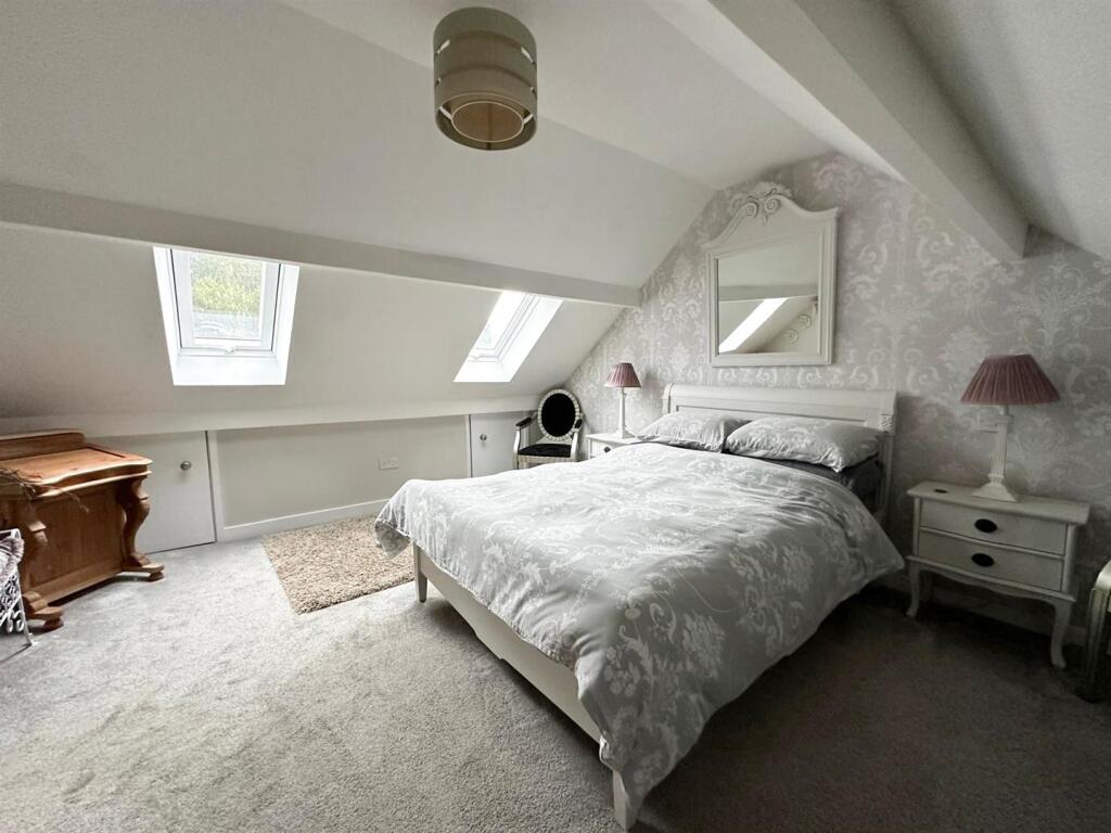 Additional image 36 of Ladymead, Glenlyon Avenue, Keighley