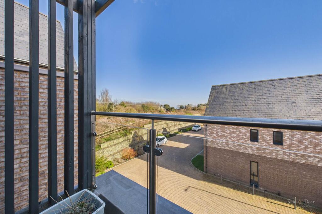 Additional image 24 of Macauley Drive, Eastbourne