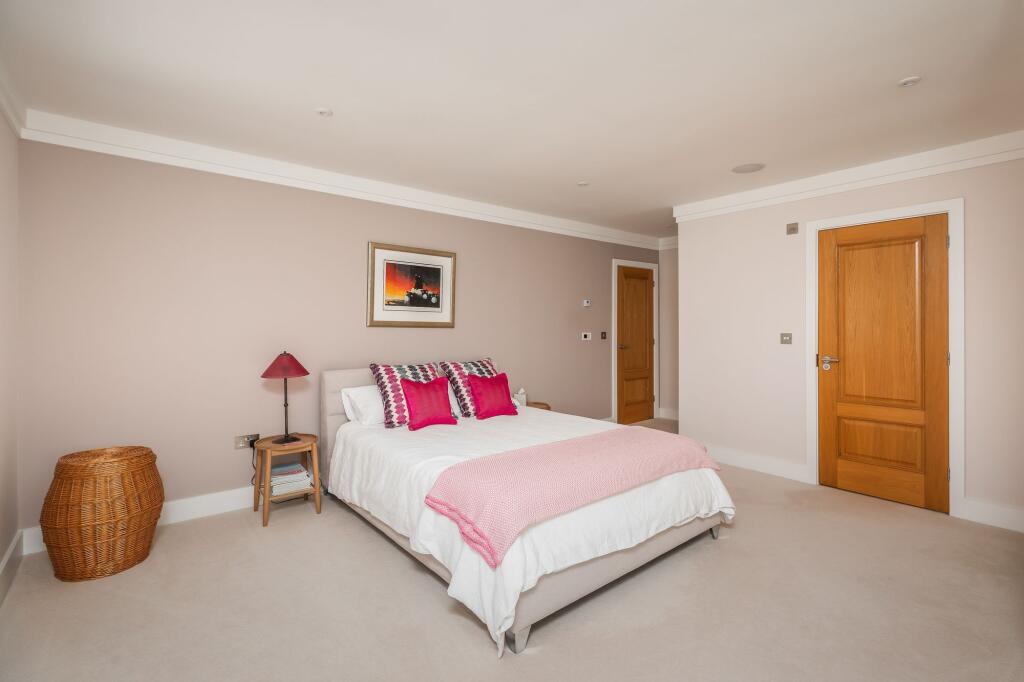 Additional image 15 of Cliff Drive, Canford Cliffs, Poole,  BH13 7JD