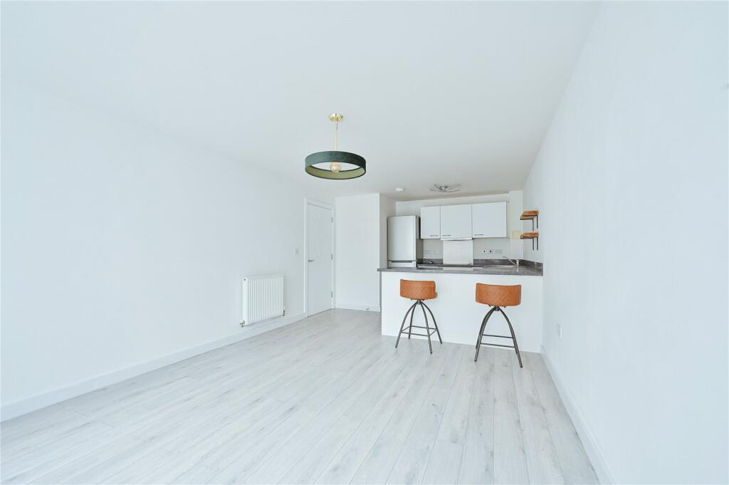 Additional image 14 of Whitley Court Newsom Place, Hatfield Road, St. Albans, Hertfordshire