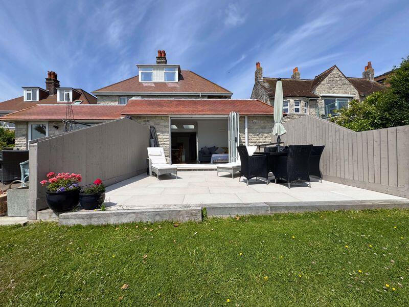 Additional image 23 of Superb Newly Renovated Ground Floor Garden Flat With Direct Sea Views