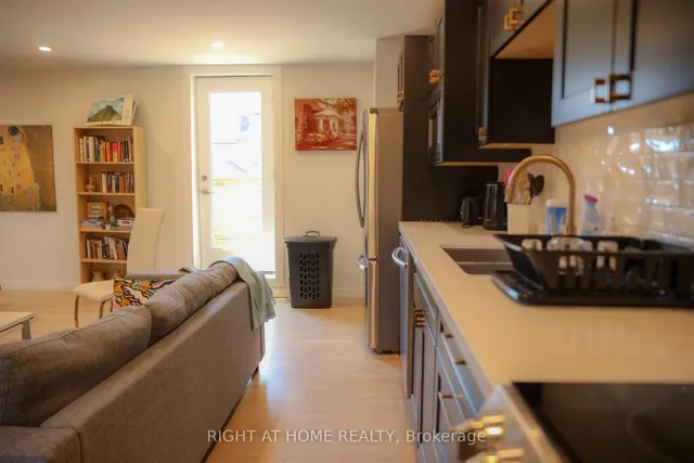 Additional image 27 of 377 Lansdowne Ave