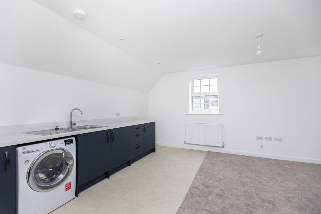 Additional image 6 of Lymington Road, Highcliffe, Dorset. BH23 5ET