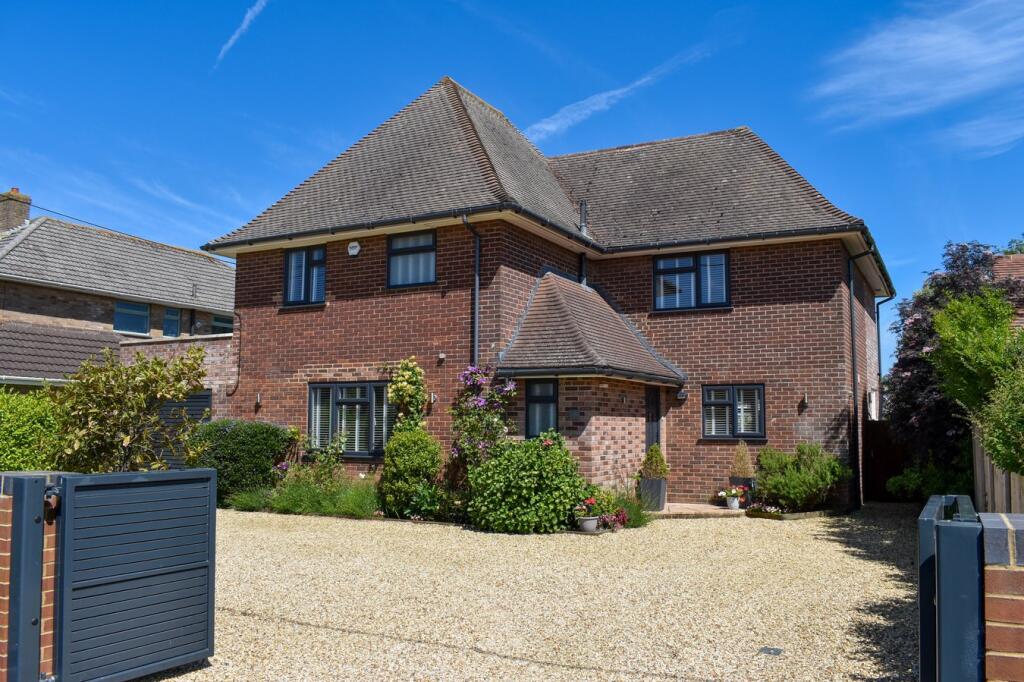 Additional image 3 of Barton Drive, Barton on Sea, New Milton, BH25