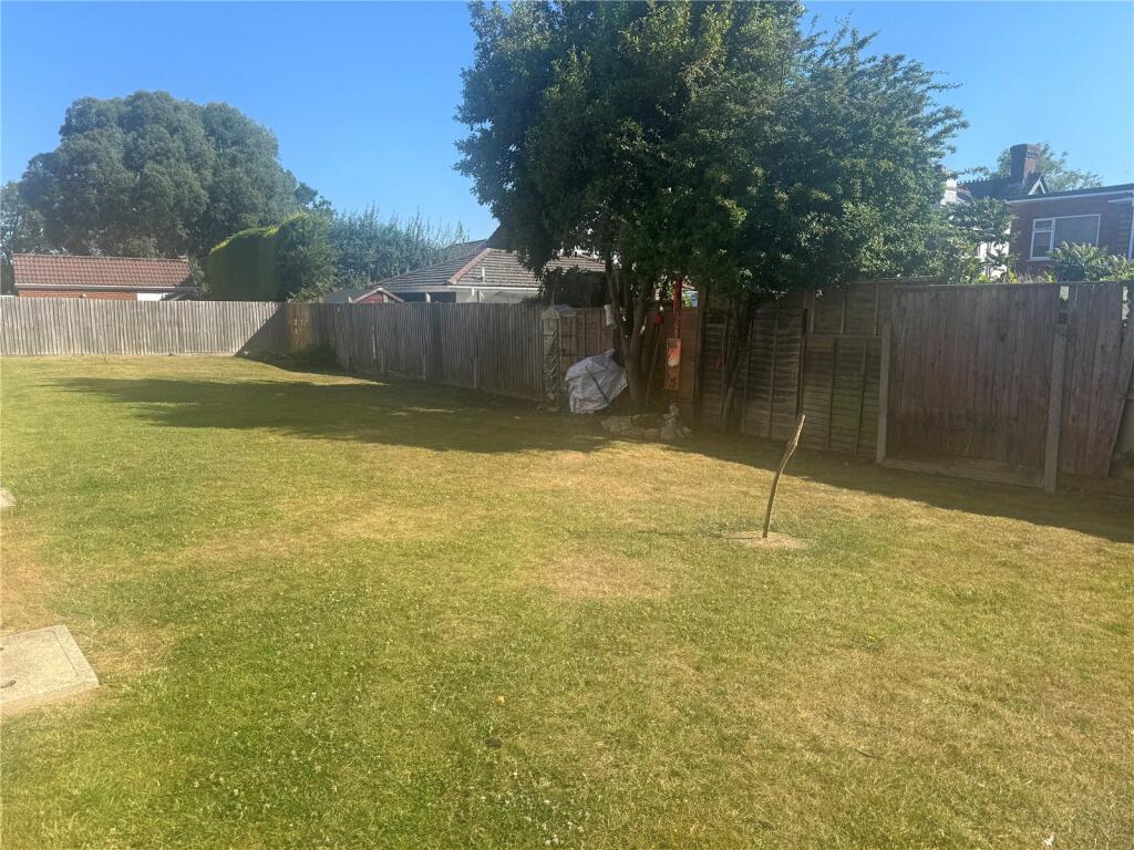 Additional image 10 of Cutler Close, New Milton, Hampshire, BH25