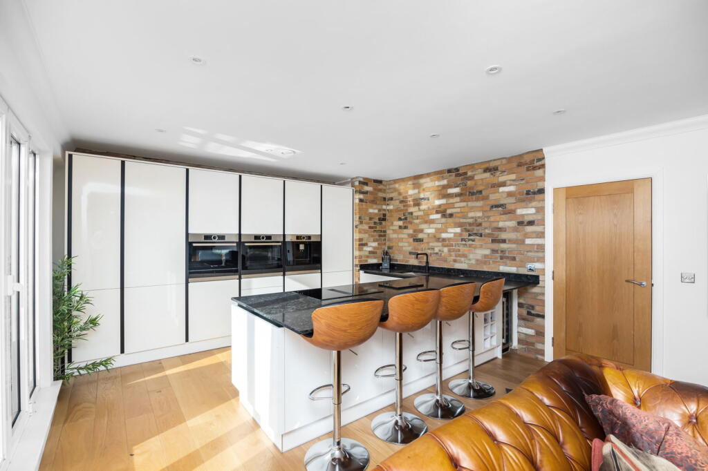 Additional image 5 of The Warnes, Steyne Gardens, Worthing BN11 3DW