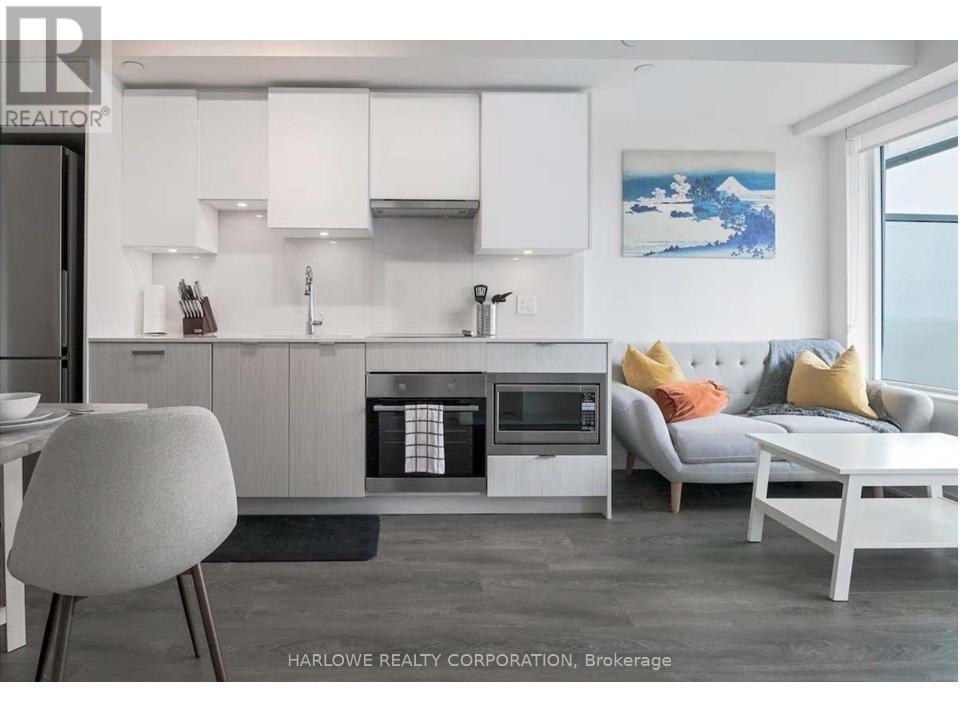 3209 ST - 195 REDPATH AVENUE|Toronto (Mount Pleasant West), Ontario M4P0E4