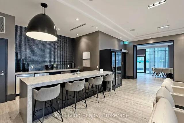 Additional image 33 of 403 Church St Unit 510