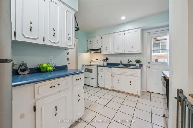 Additional image 12 of 166 Winding Way