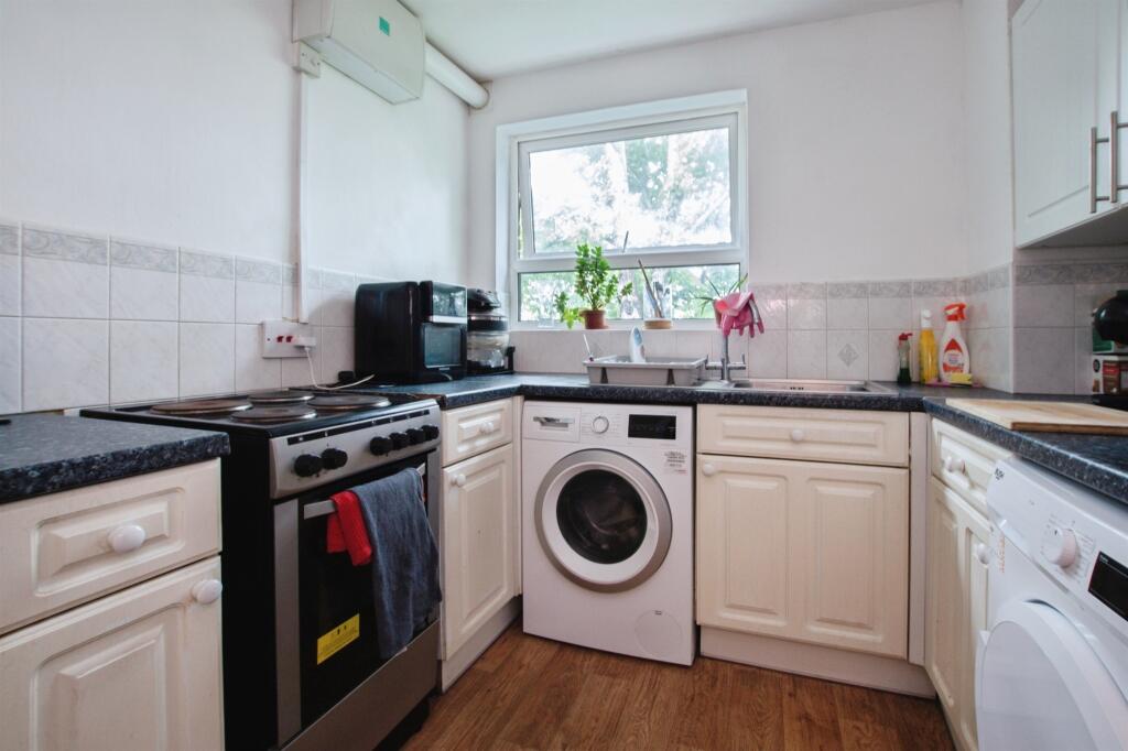 Additional image 5 of Headswell Crescent, Bournemouth