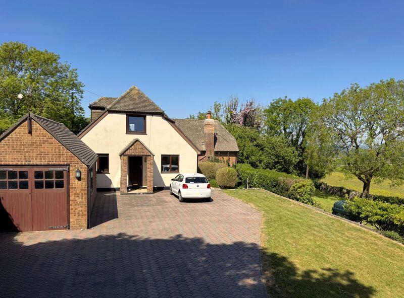 Additional image 25 of Rural 4 Bedroom Home With Garage, Parking & Stunning Views