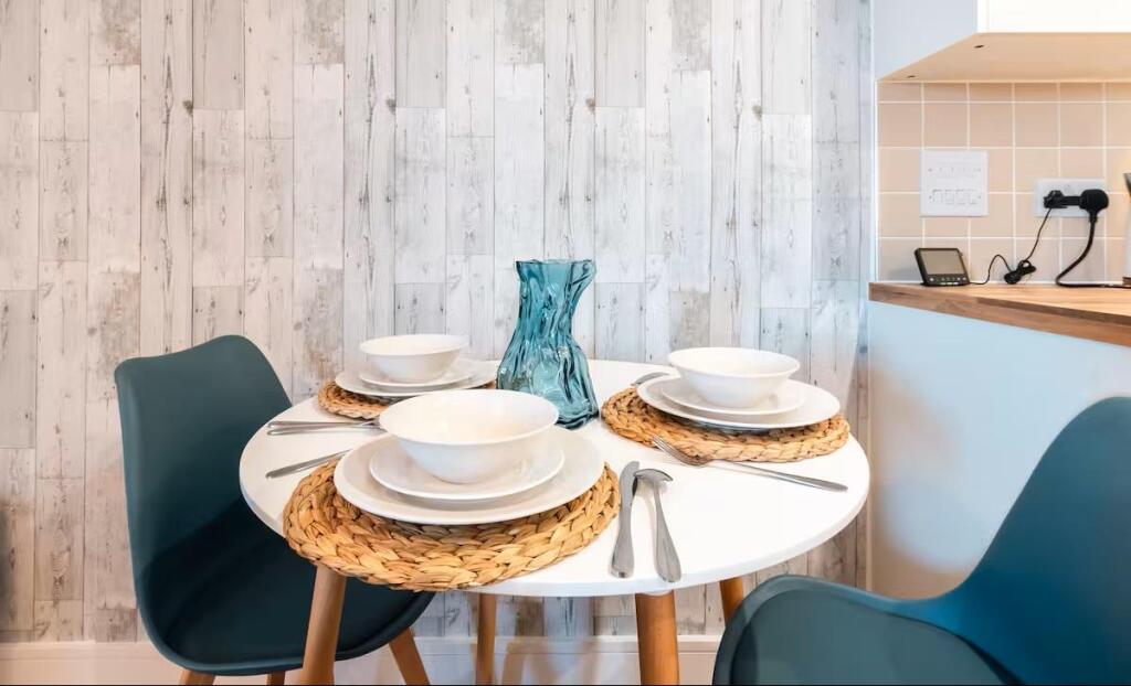 Additional image 5 of High Street, Poole