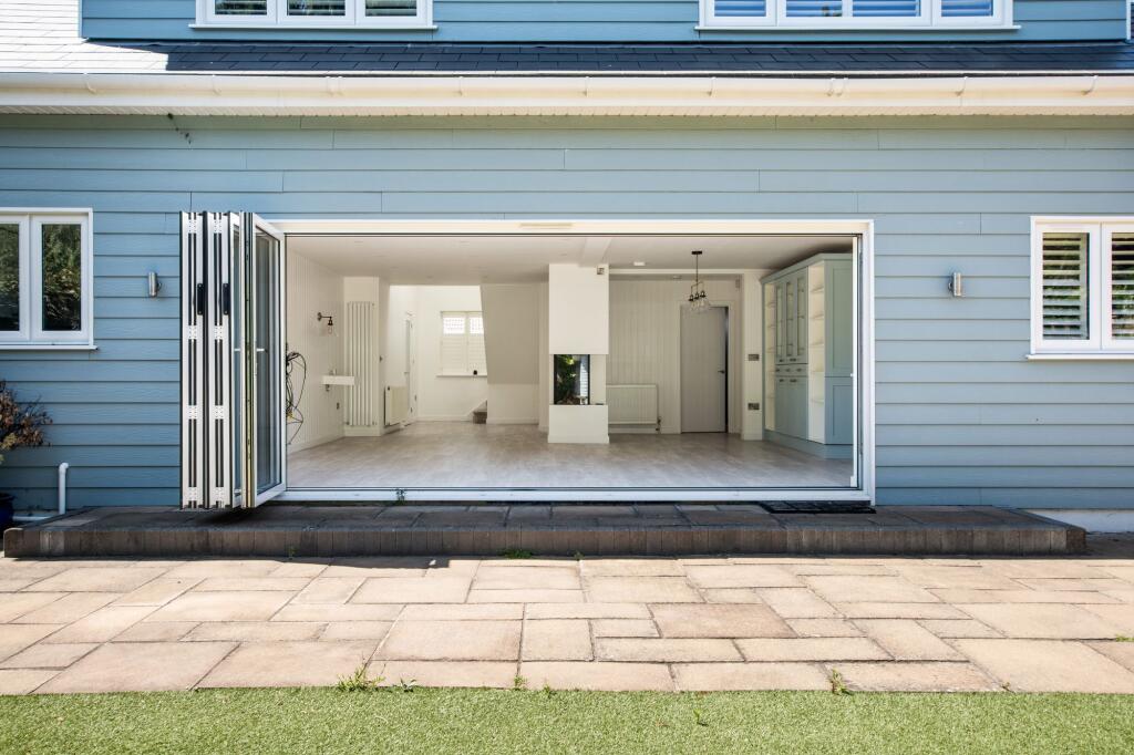 Additional image 6 of River Way, Christchurch, BH23