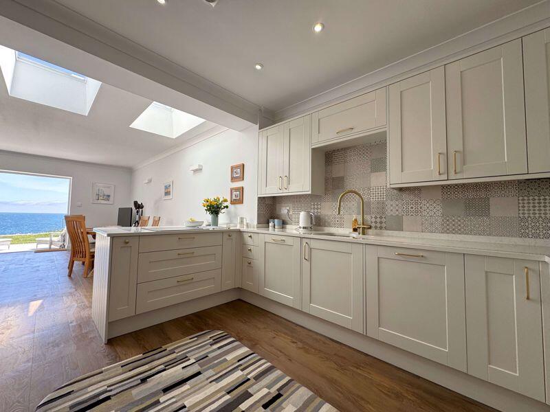 Additional image 8 of Superb Newly Renovated Ground Floor Garden Flat With Direct Sea Views