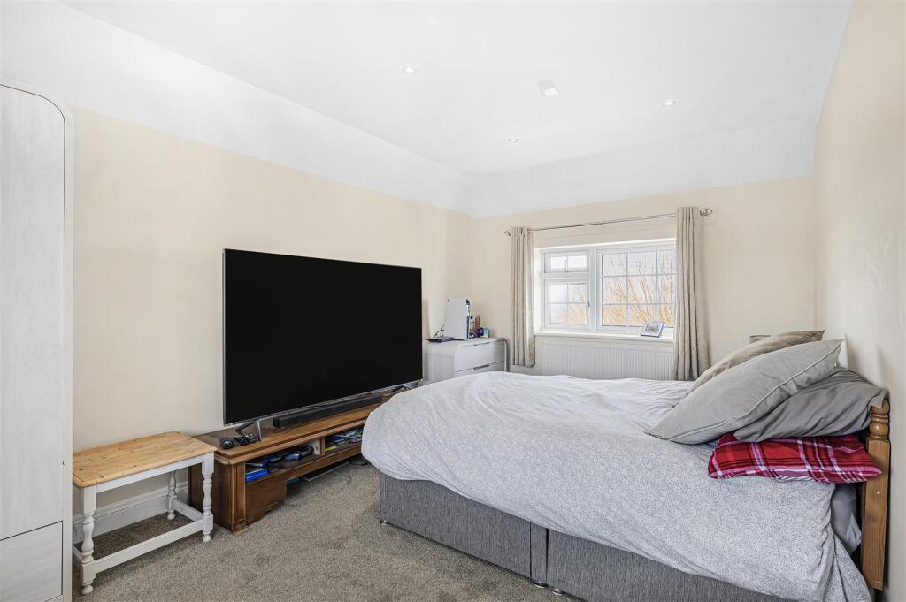 Additional image 30 of Outlook Avenue, PEACEHAVEN