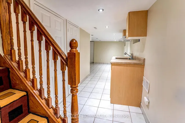 Additional image 15 of 231 Donlands Ave