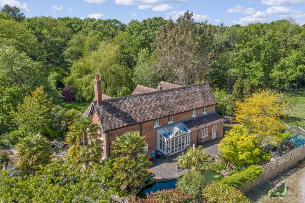 Additional image 30 of South Drive, Ossemsley, New Milton, BH25