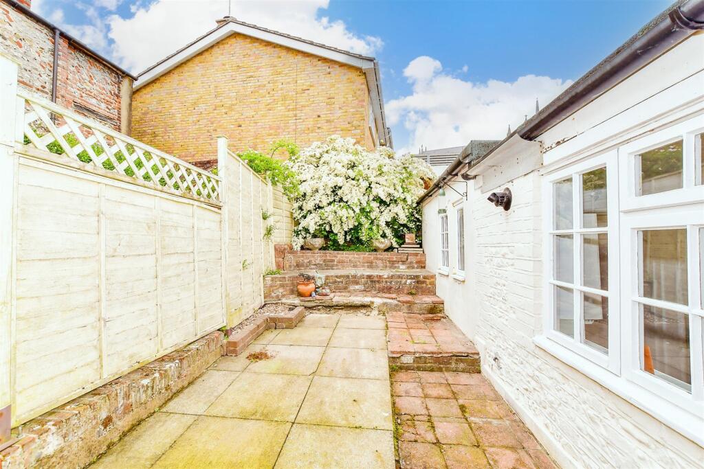 Additional image 3 of Orchard Place, Arundel, West Sussex