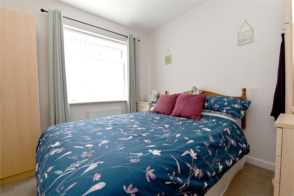 Additional image 9 of High Ridge Crescent, New Milton, Hampshire, BH25