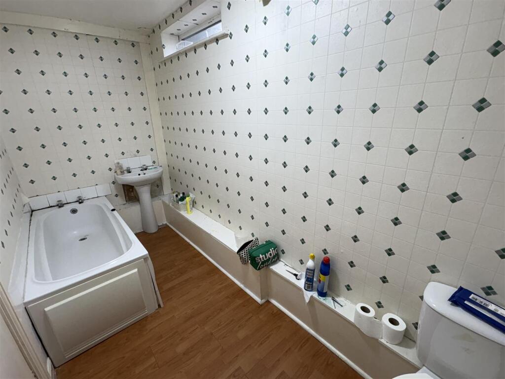 Additional image 24 of Trenholme Avenue, Bradford BD6