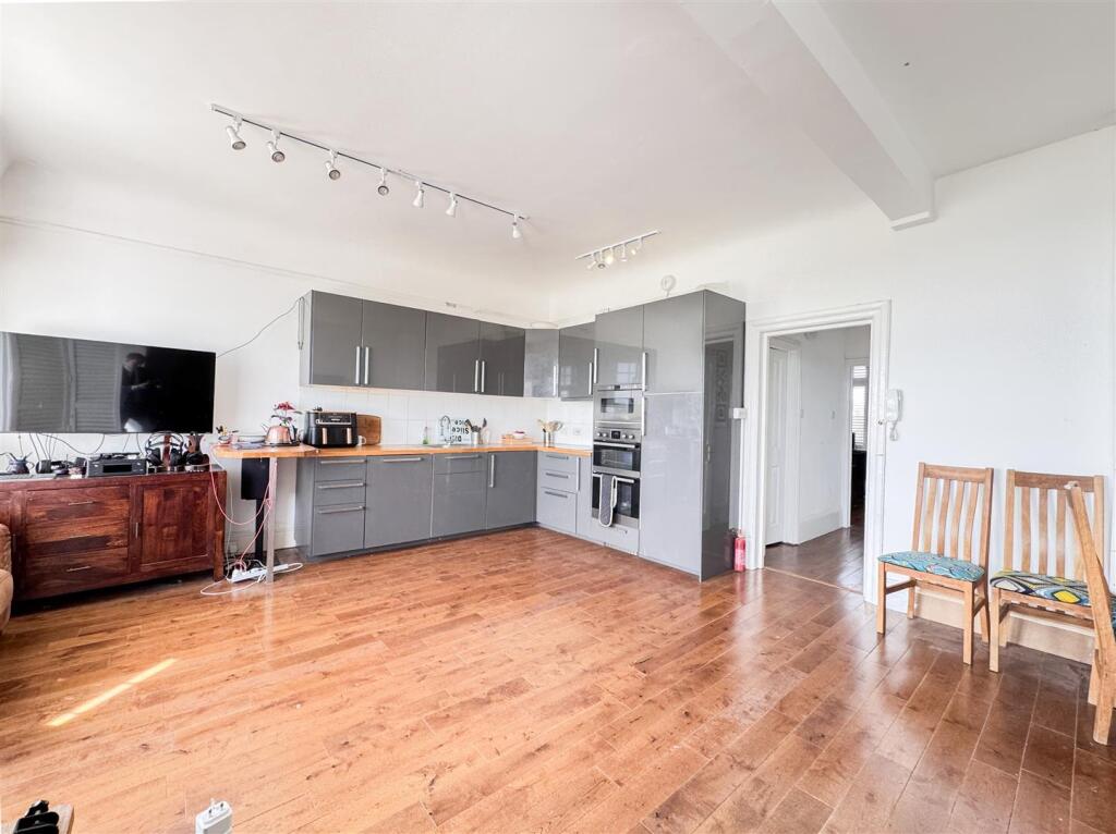 Additional image 9 of Royal Parade, Eastbourne BN22 7AQ