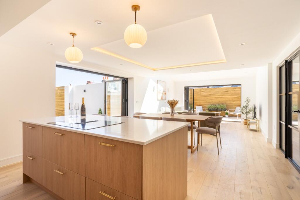 Additional image 10 of The Farriers, Hythe Road, Brighton