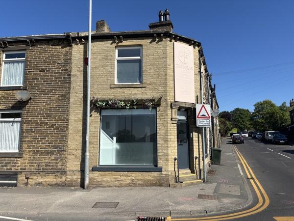 1 Buttershaw Lane, Buttershaw, Bradford, West Yorkshire