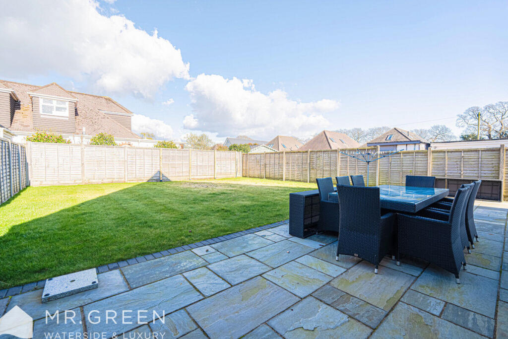 Additional image 24 of Essex Avenue, West Christchurch, BH23 2SF