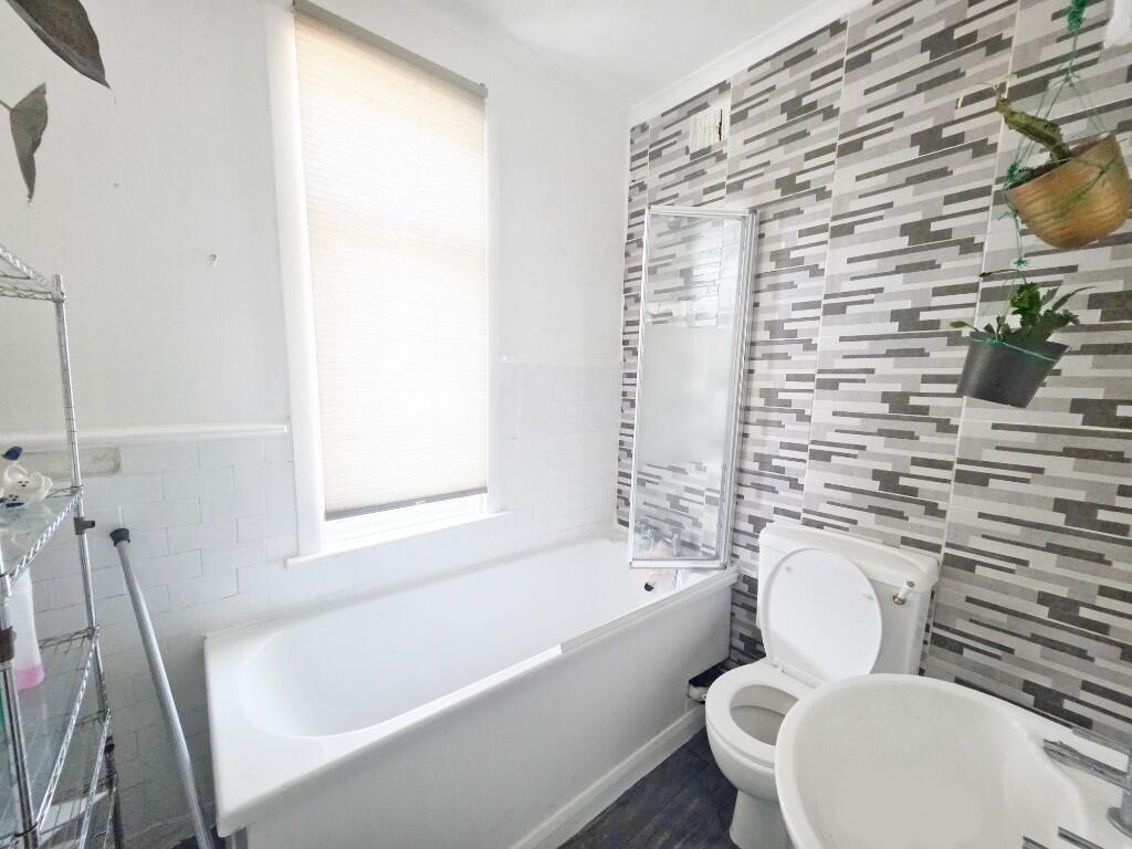 Additional image 7 of De Lisle Road, Bournemouth, BH3