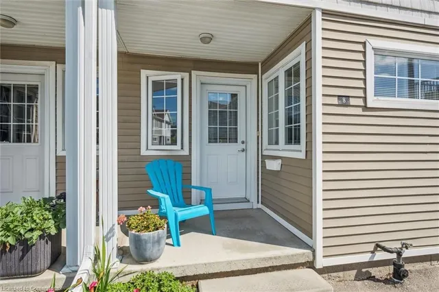 Additional image 3 of 23 Howe Dr Unit 8