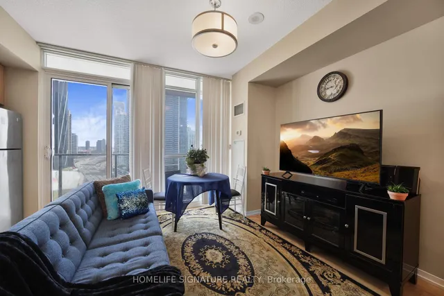 Additional image 9 of 55 Bremner Blvd Unit 1506
