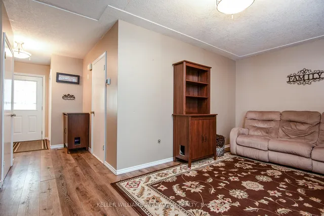 Additional image 18 of 35 Tecumseh Cres