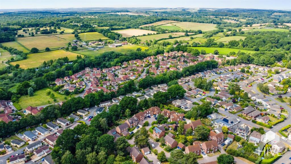 Additional image 33 of Little Dewlands, Verwood