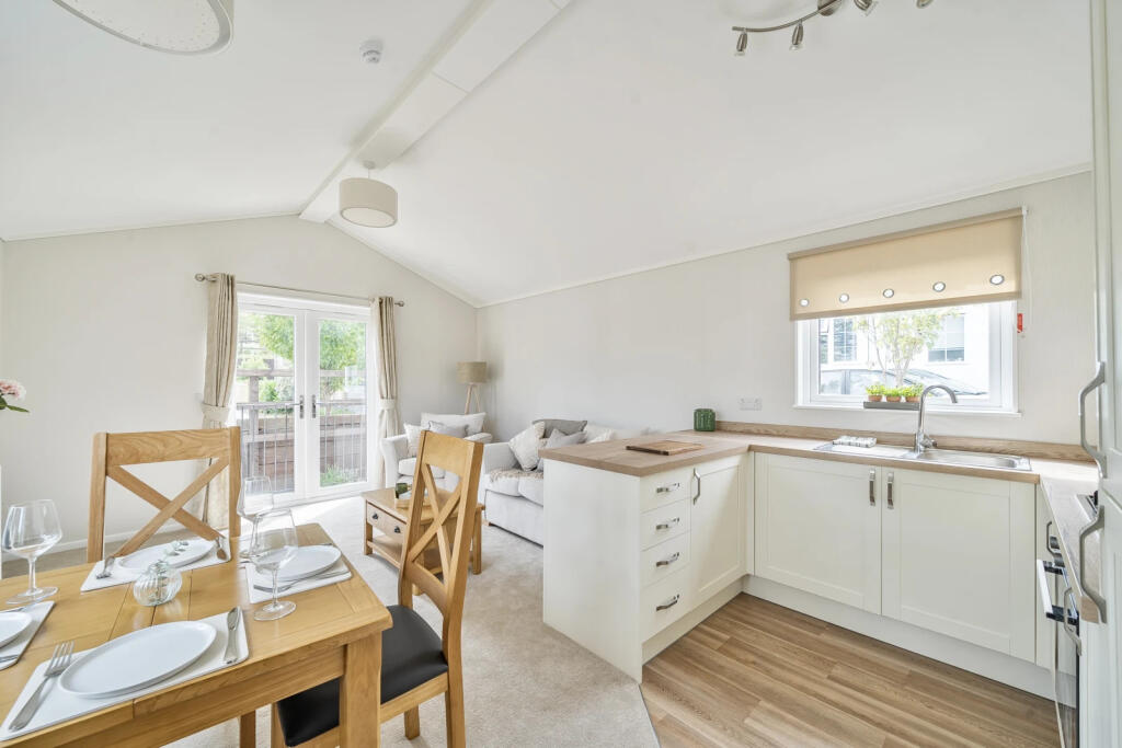 Additional image 4 of St Leonards, Dorset, BH24