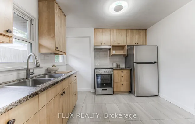 Additional image 37 of 98 Harber Ave