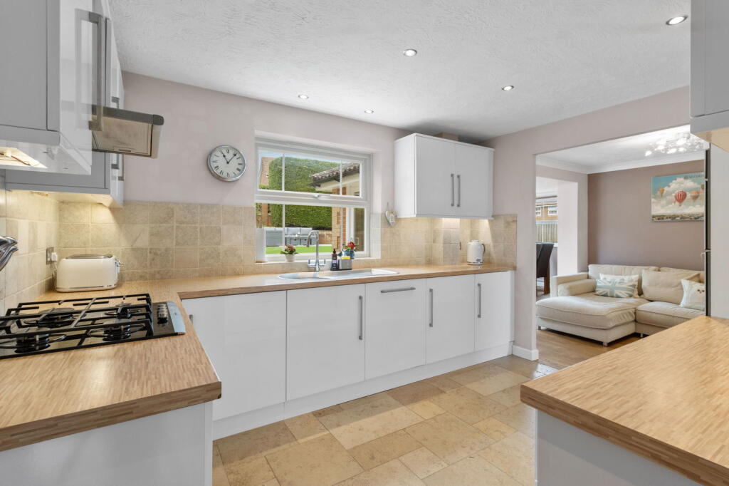 Additional image 14 of Glessing Road, Stone Cross, Pevensey, BN24 5FD