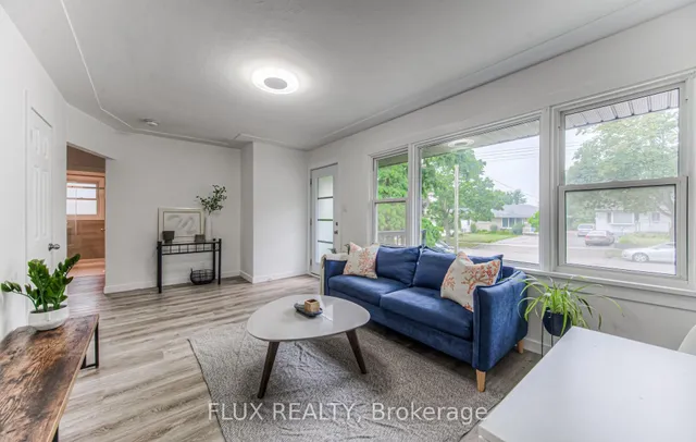 Additional image 35 of 98 Harber Ave