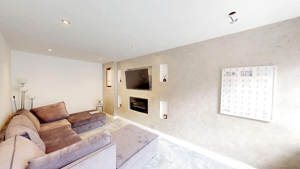 Additional image 3 of Smithills Vale, Bolton, BL1