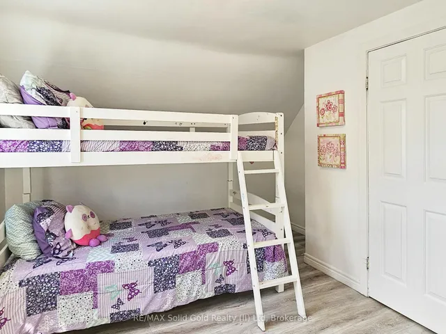 Additional image 16 of 45 St Clair Ave