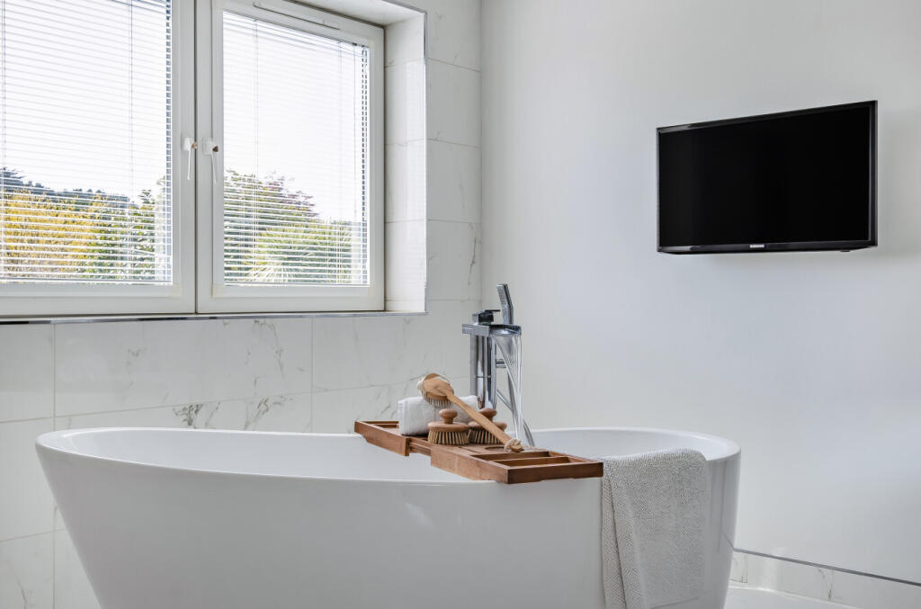 Additional image 19 of Rook Hill Road, Friars Cliff, Christchurch, BH23